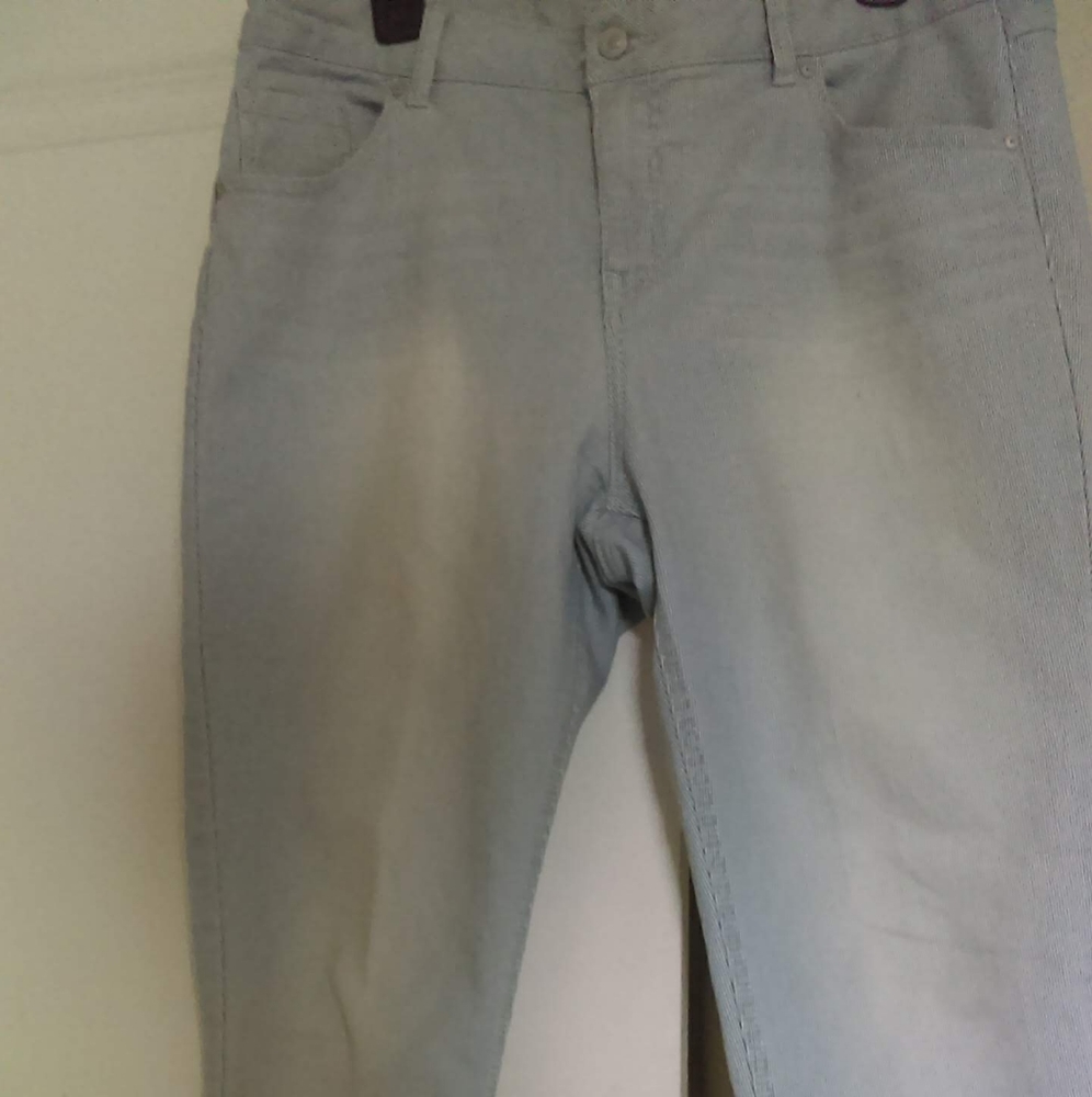 Women's Capri Pants